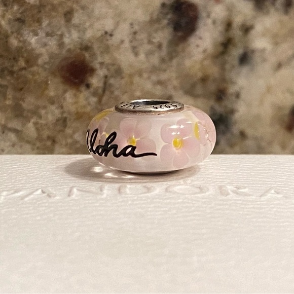 Pandora Hawaii Exclusive Aloha Field of Daisies Murano Flower Lei Charm RARE - Picture 5 of 9